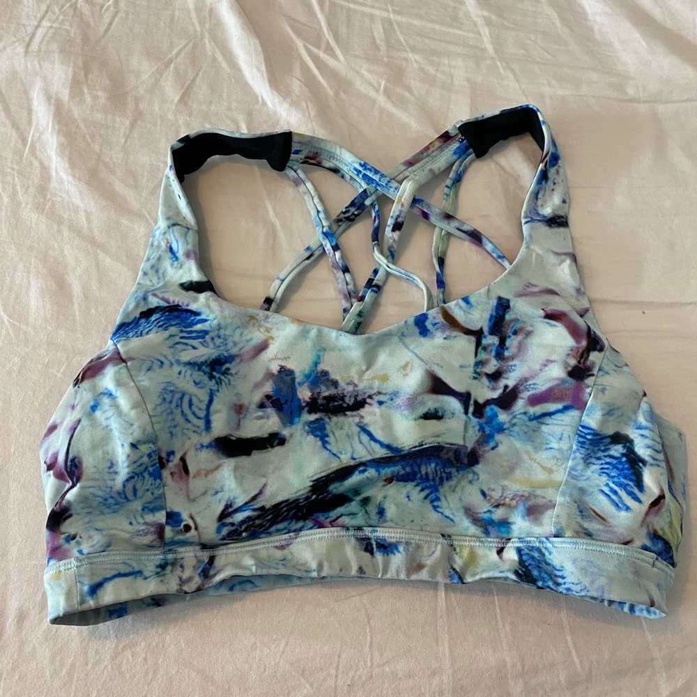 Lululemon Free To Be Bra